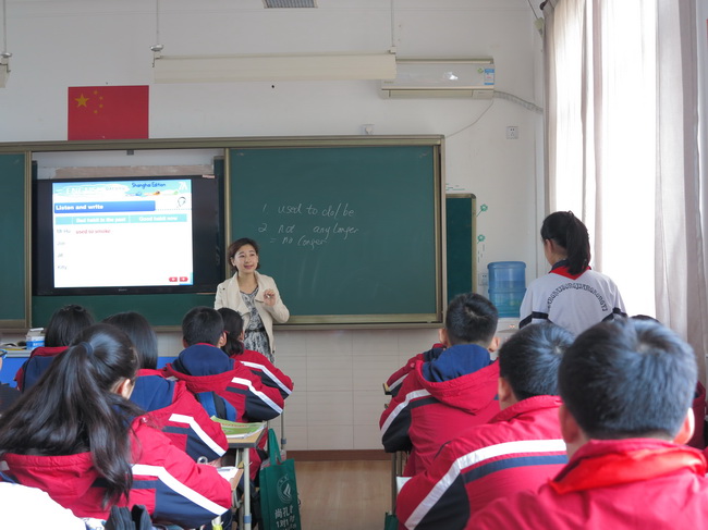 �߻���ʦУ��Ӣ�﹫���Σ����⡶Reading&writinggood&bad habits��